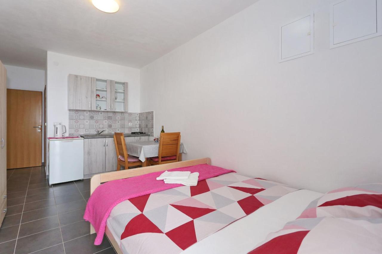 רטינה Apartments Vlado I Vesna מראה חיצוני תמונה