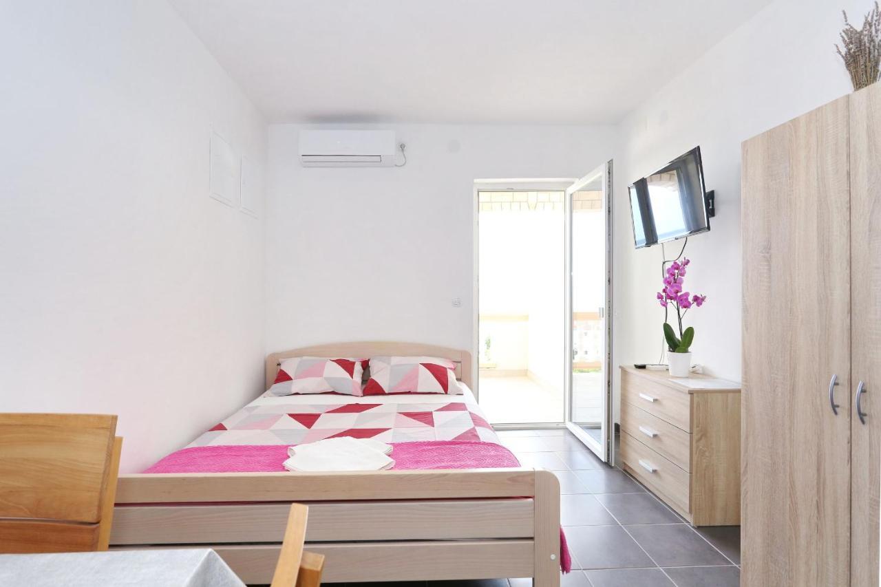 רטינה Apartments Vlado I Vesna מראה חיצוני תמונה