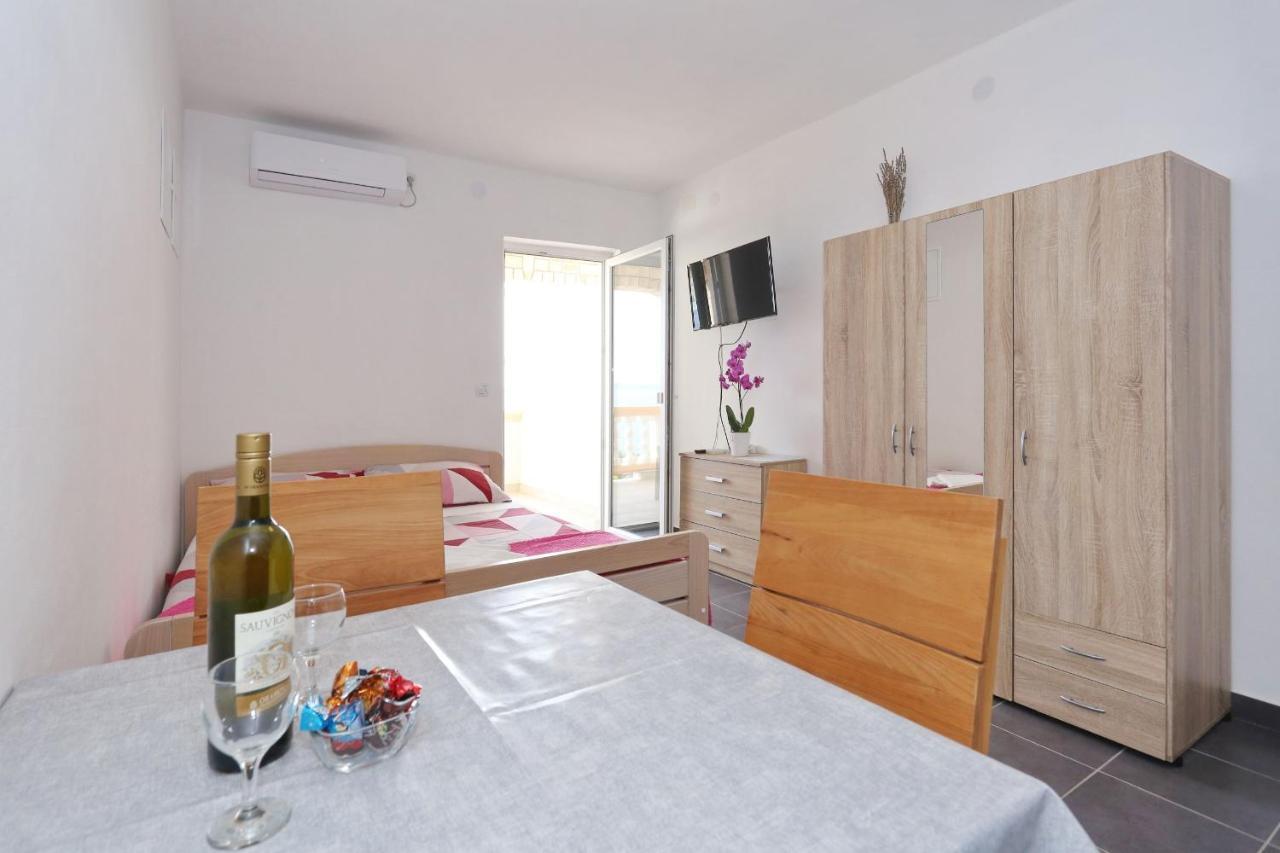 רטינה Apartments Vlado I Vesna מראה חיצוני תמונה