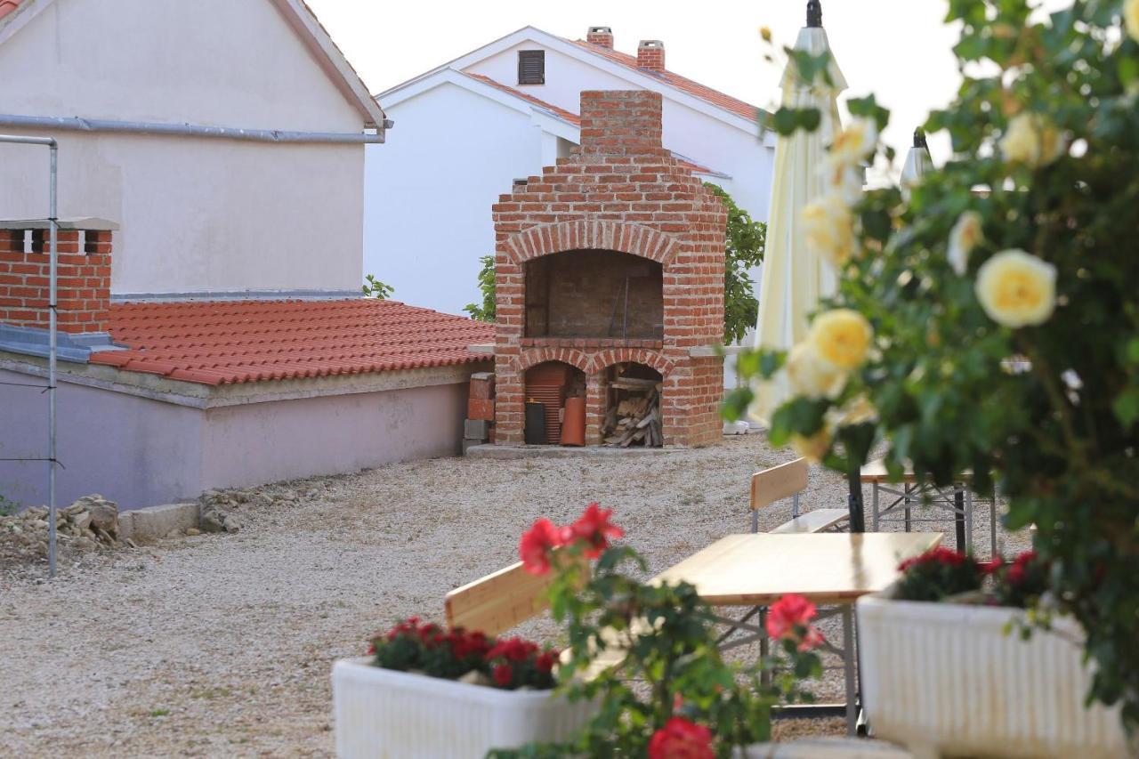 רטינה Apartments Vlado I Vesna מראה חיצוני תמונה